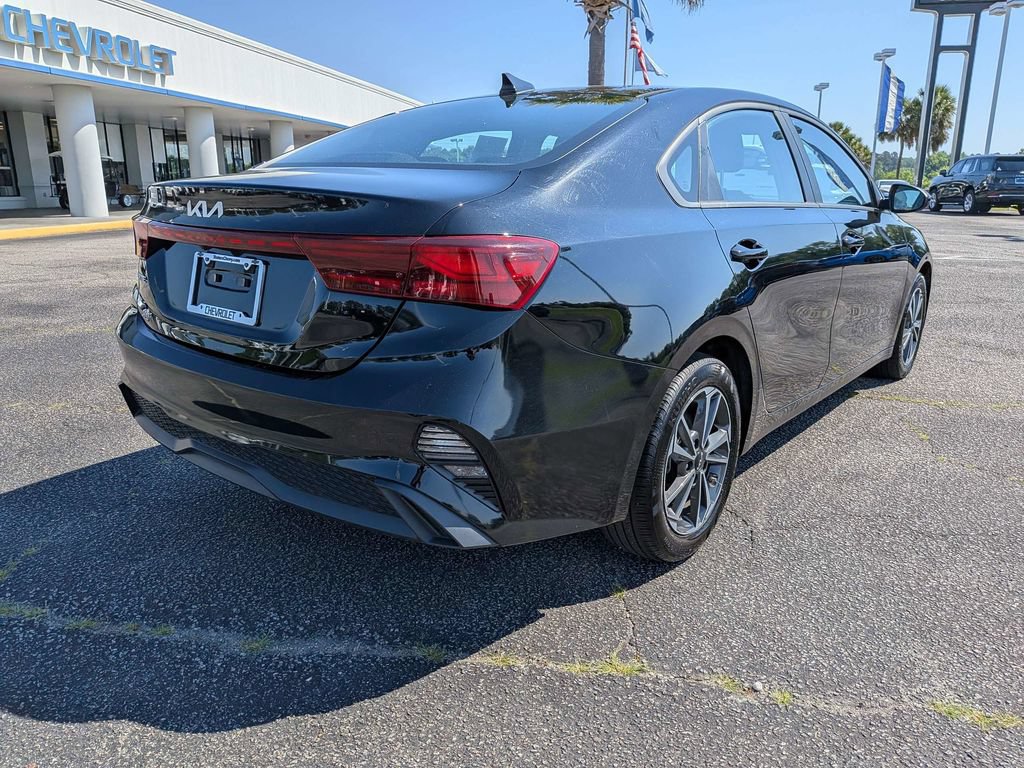 Used 2024 Kia Forte LXS FWD image 6