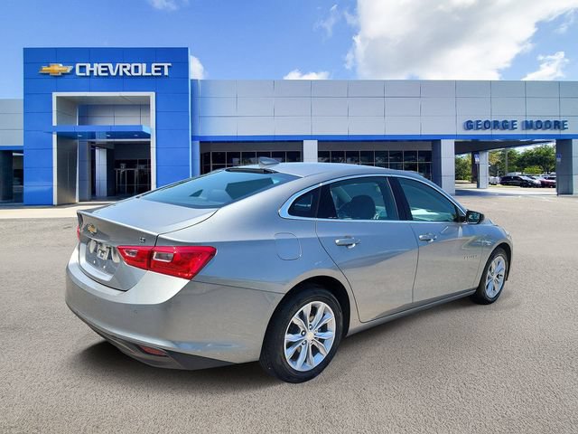 Certified 2025 Chevrolet Malibu LT FWD image 4