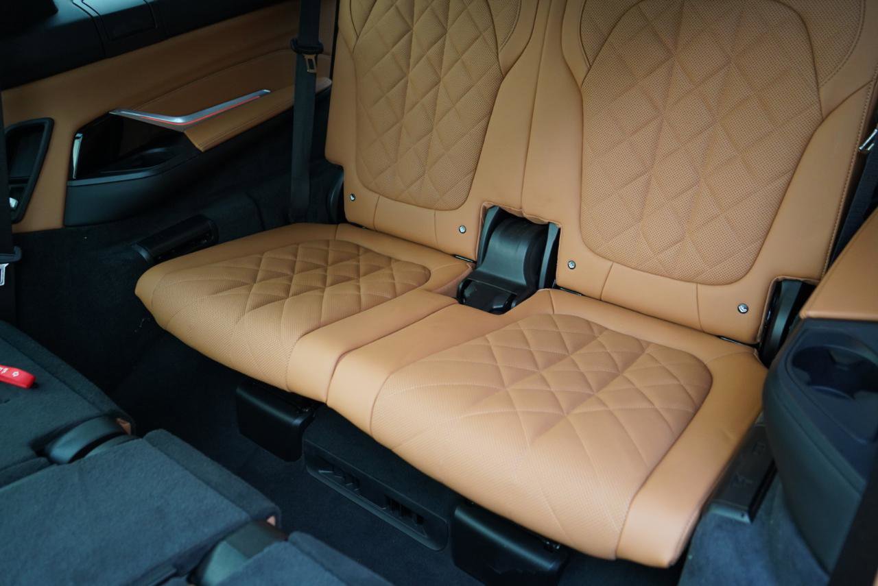 Used 2025 BMW X7 xDrive40i w/ M Sport Package image 59