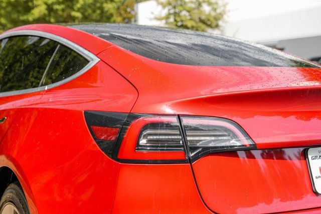 Used 2019 Tesla Model 3 Standard Range RWD image 15