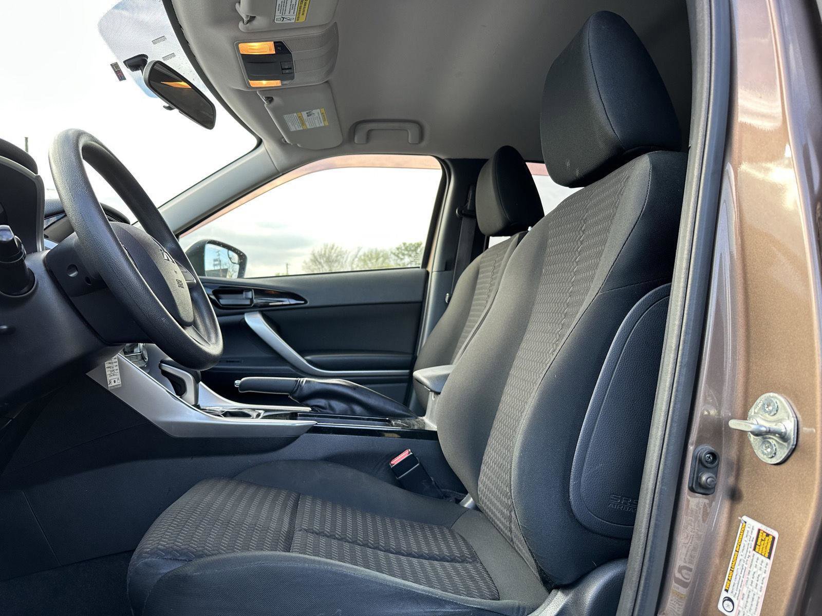 Used 2018 Mitsubishi Eclipse Cross ES image 11