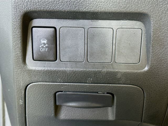 Used 2010 Toyota Matrix image 11