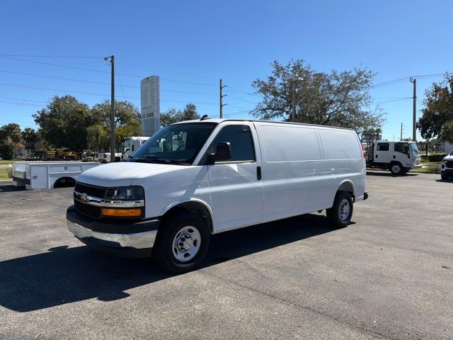 New 2025 Chevrolet Express 2500 Work Van 3D Extended Cargo Van w/ Driver Convenience Package RWD image 2