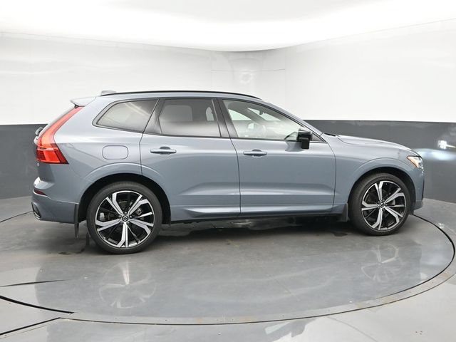 Used 2023 Volvo XC60 B5 Ultimate w/ Climate Package FWD image 9