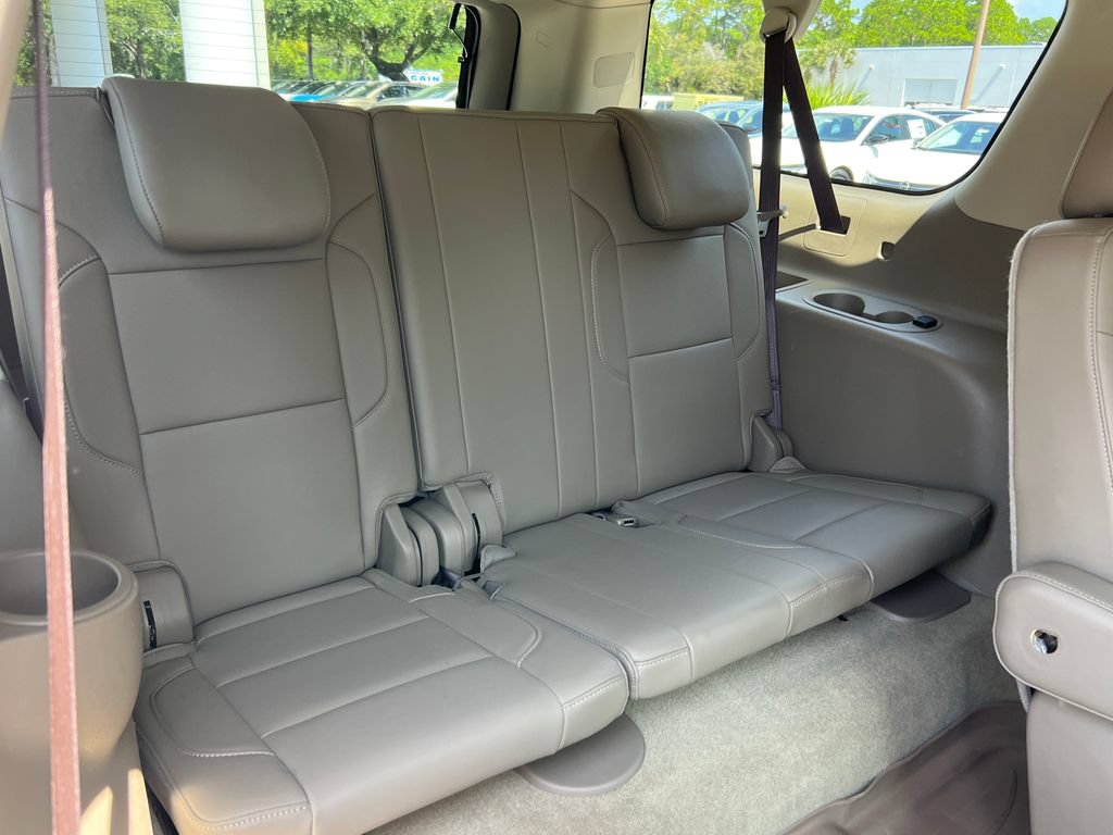 Used 2017 Chevrolet Suburban Premier AWD/4WD image 26