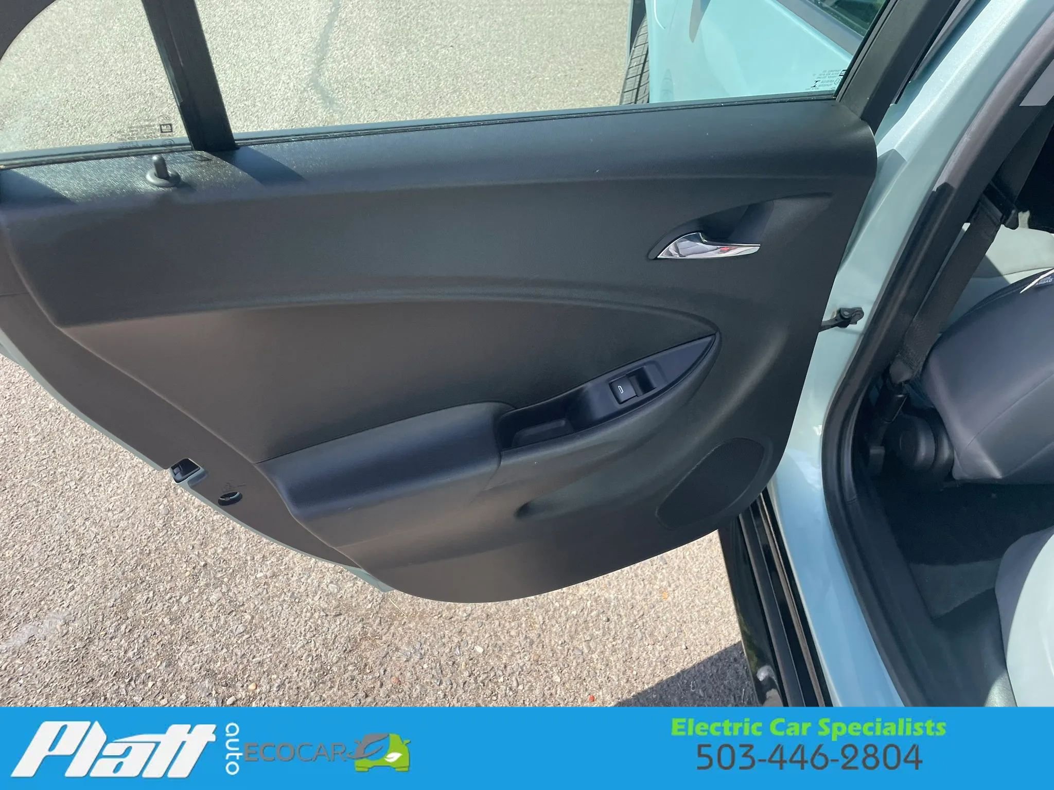Used 2018 Chevrolet Volt LT w/ Comfort Package FWD image 38
