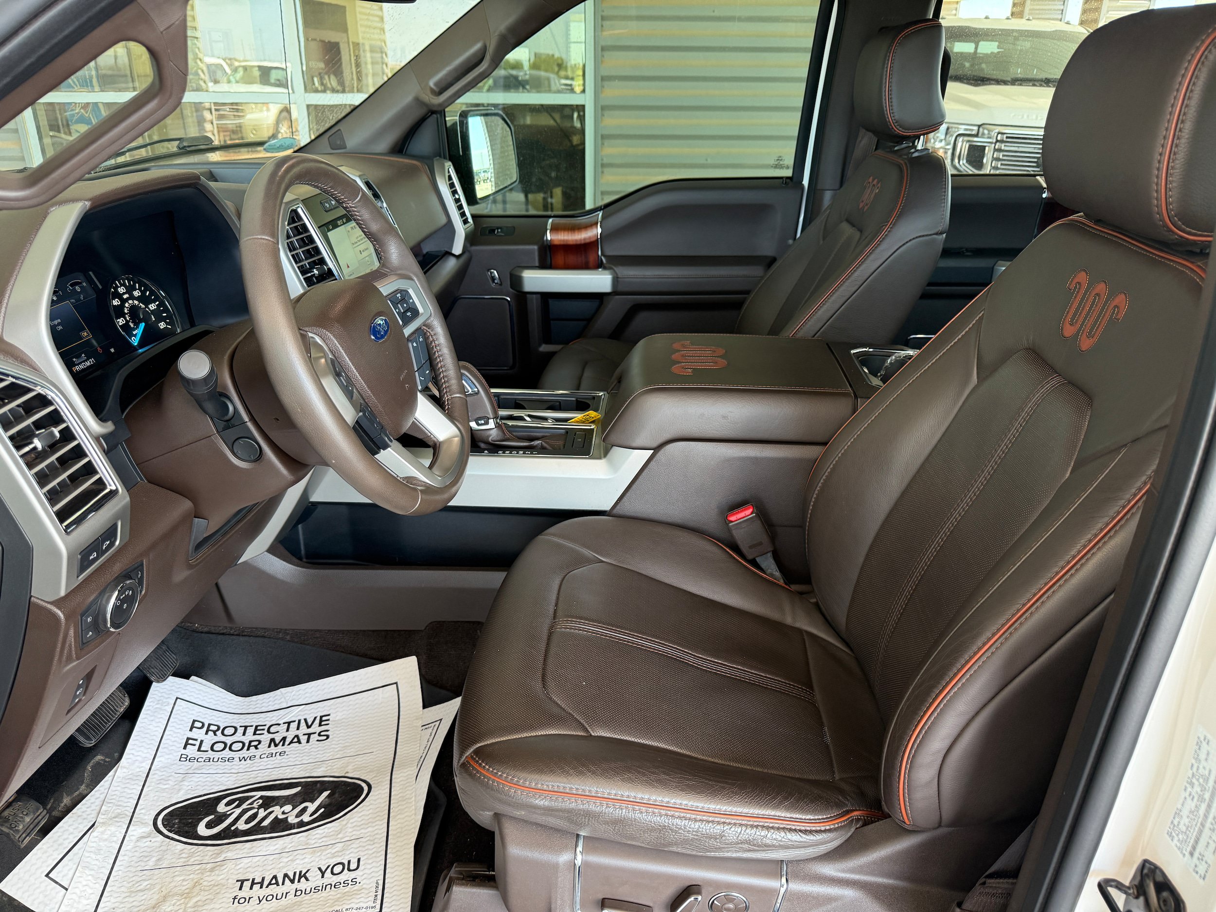 Used 2016 Ford F150 King Ranch w/ Equipment Group 601A Luxury AWD/4WD image 9