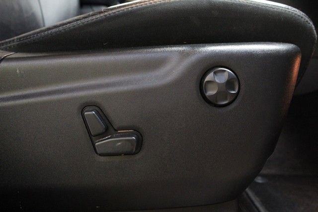 Used 2018 Jeep Grand Cherokee Limited image 11