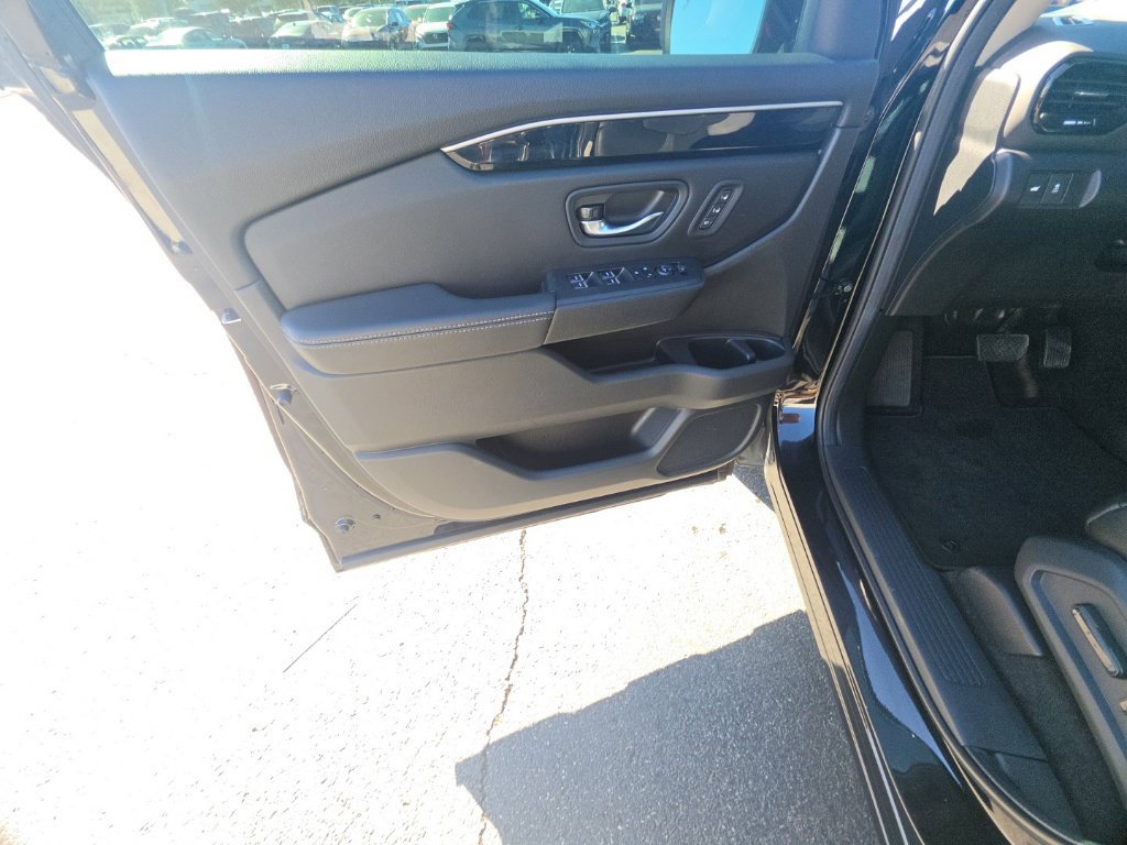 Certified 2024 Honda Pilot Touring image 13