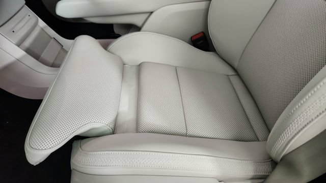 New 2026 Volvo EX90 Plus AWD/4WD image 13