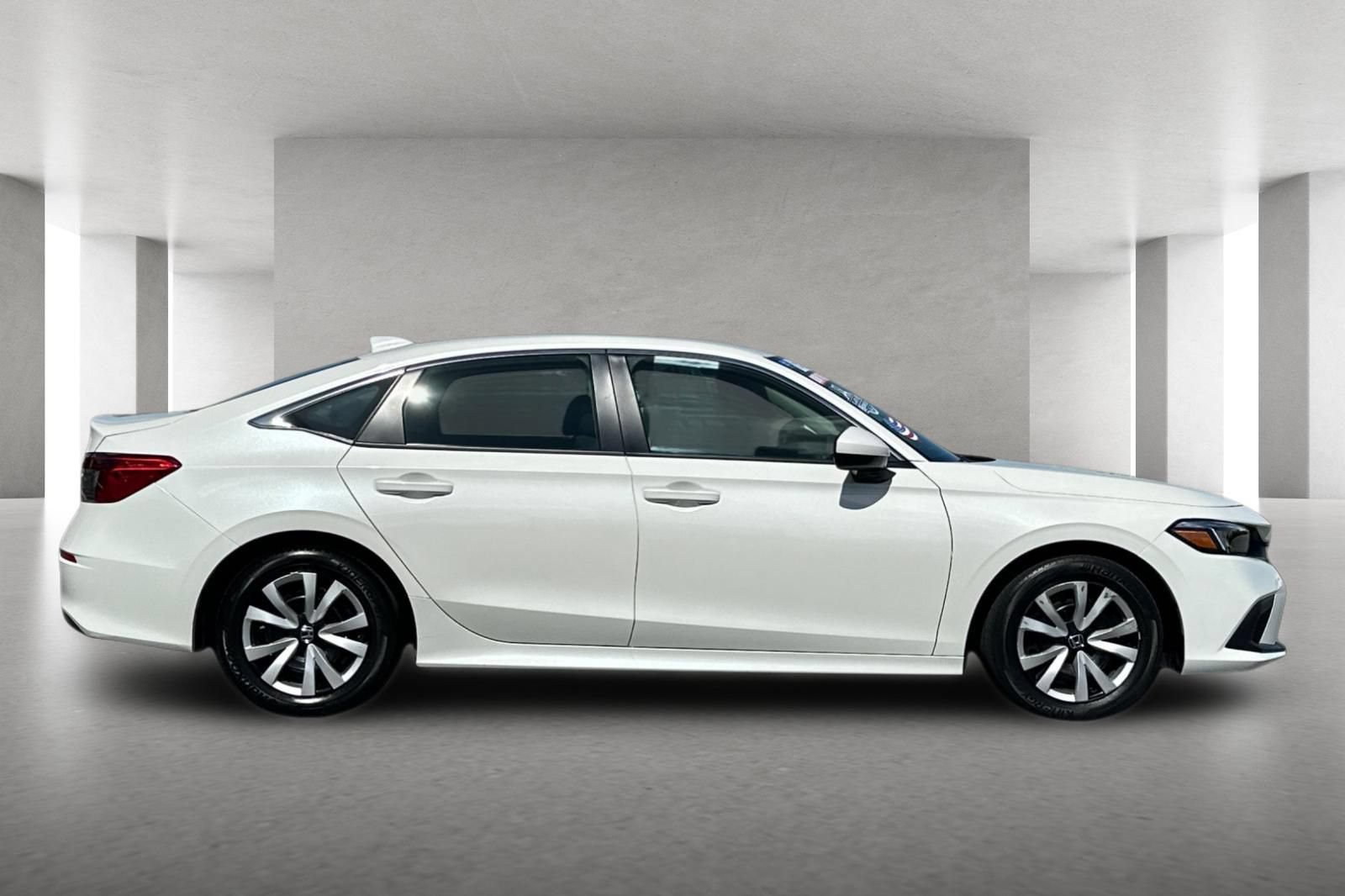 Used 2024 Honda Civic LX image 3