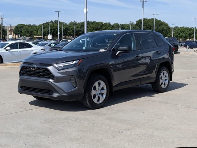 Used 2023 Toyota RAV4 LE FWD image 9