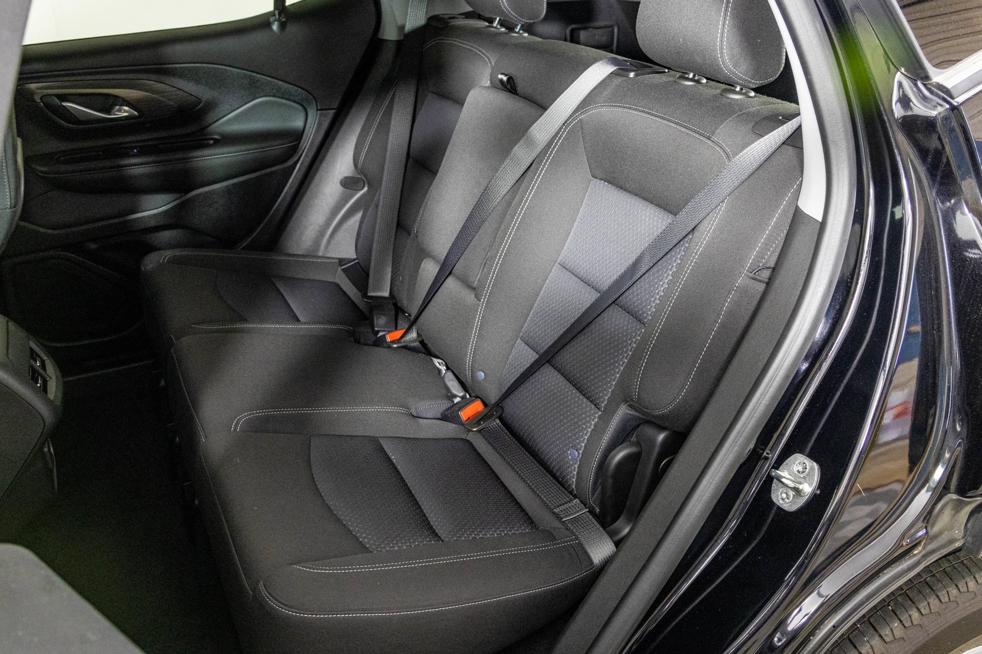 Used 2023 GMC Terrain SLE w/ Driver Convenience Package FWD image 40