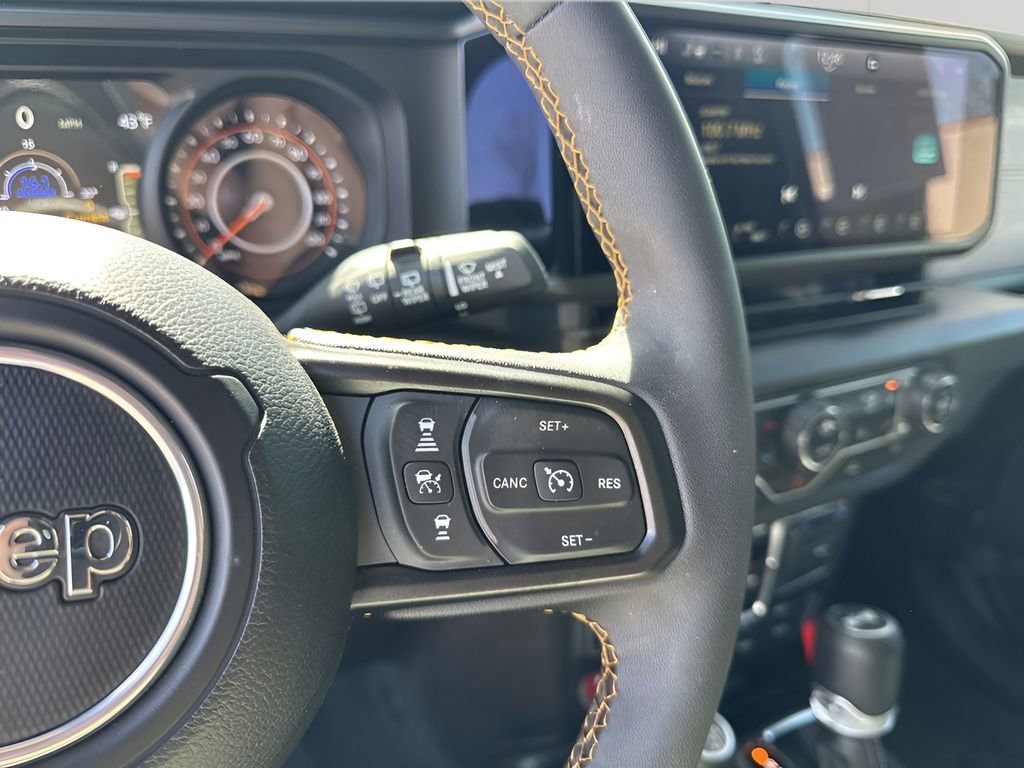 Used 2024 Jeep Wrangler Willys image 31