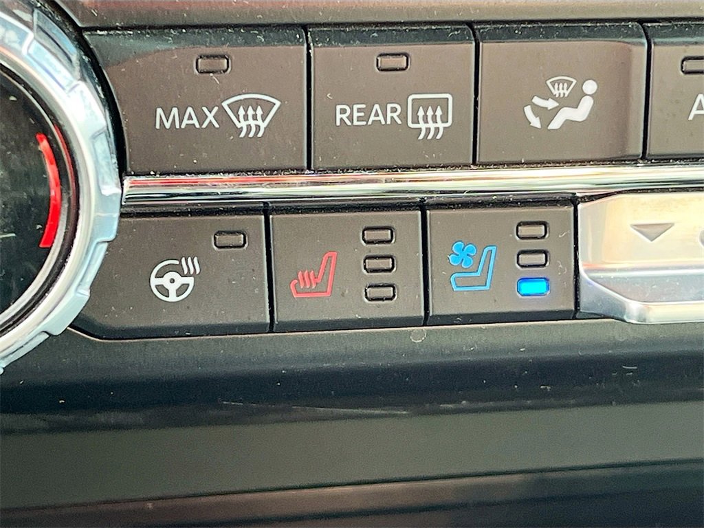 Used 2021 Ford F150 Lariat w/ Equipment Group 502A High image 21