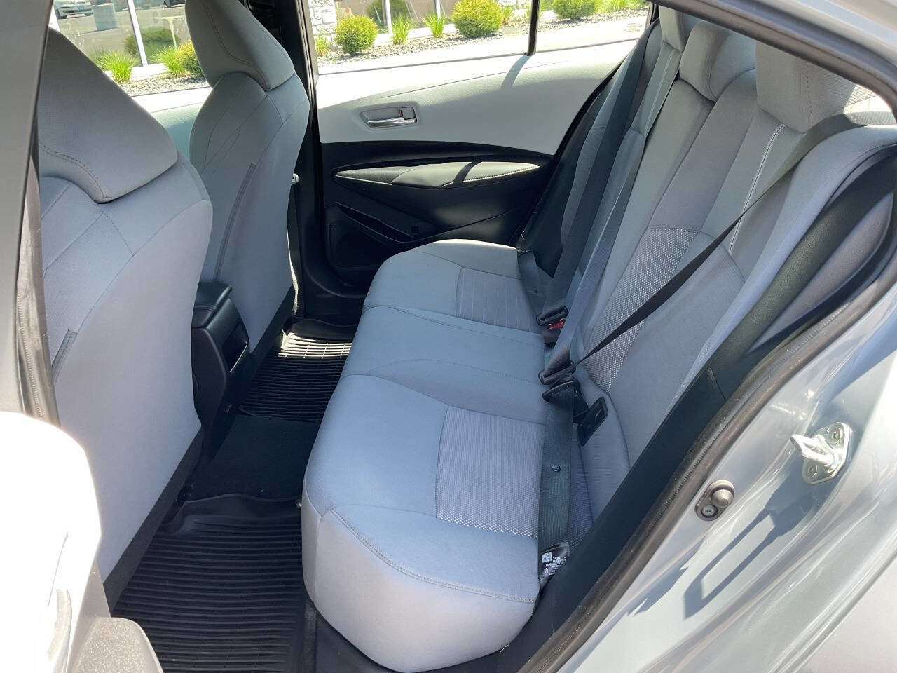 Used 2022 Toyota Corolla SE FWD image 29
