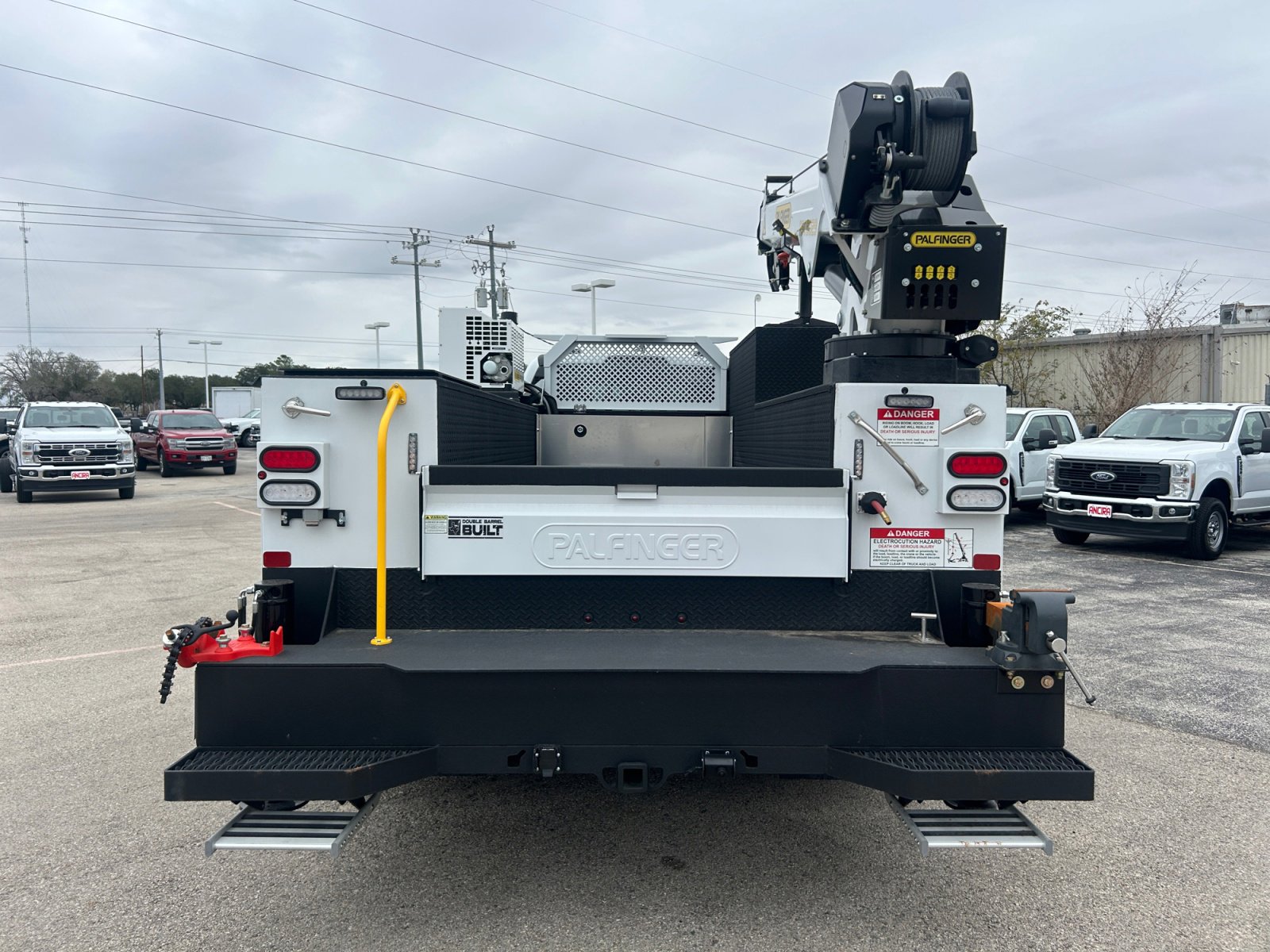 New 2026 Ford F550 4x4 Crew Cab image 21