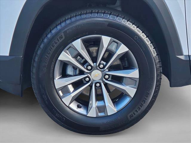 Used 2026 Chevrolet Equinox LT AWD/4WD image 24