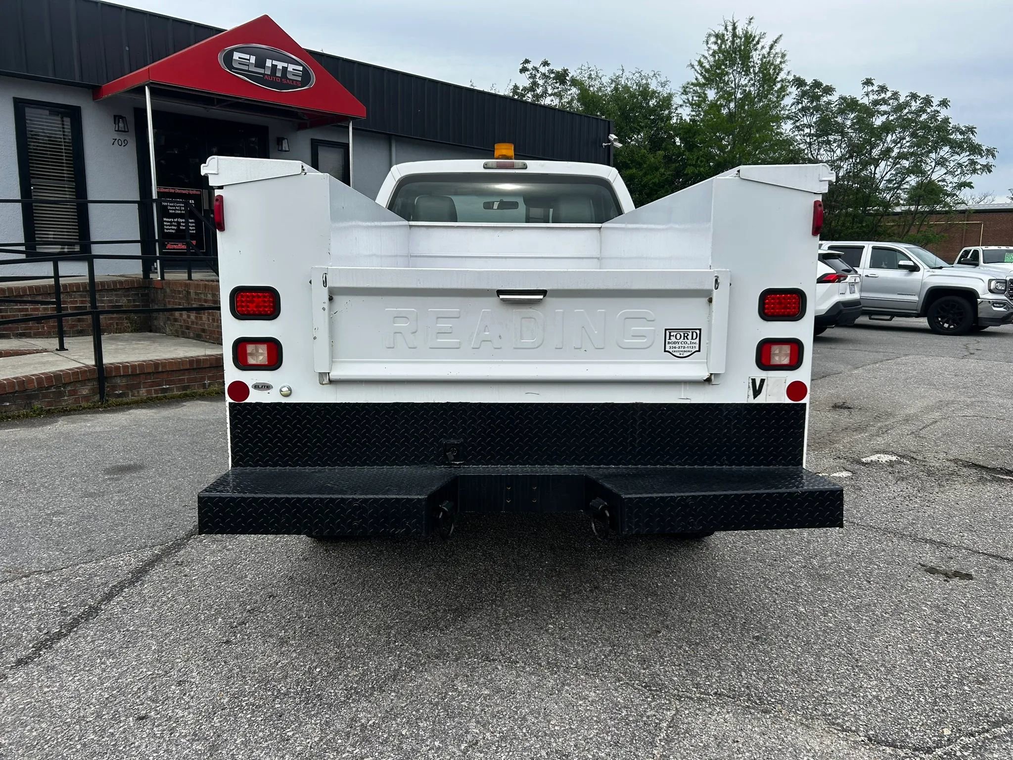 Used 2011 Ford F250 XL AWD/4WD image 8