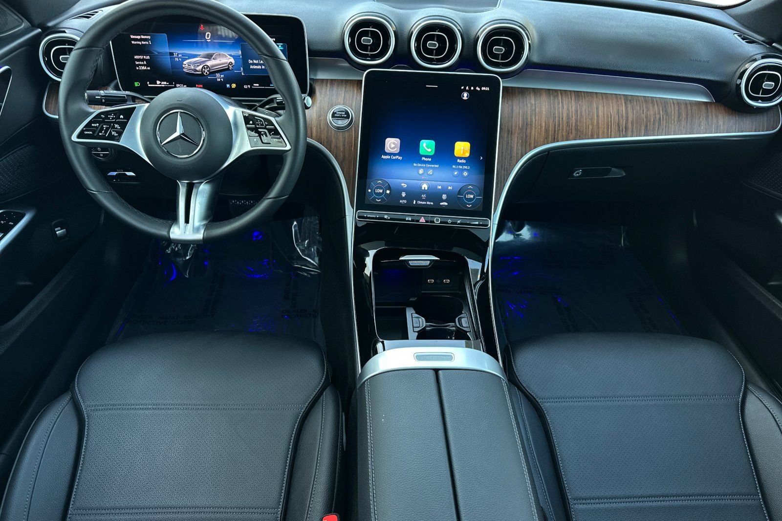 Used 2025 Mercedes-Benz C 300 4MATIC Sedan image 16