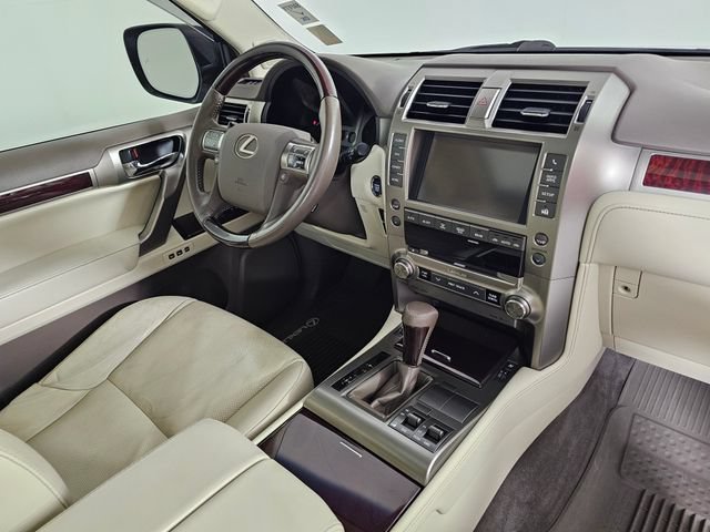 Used 2018 Lexus GX 460 Premium w/ Premium Package AWD/4WD image 10