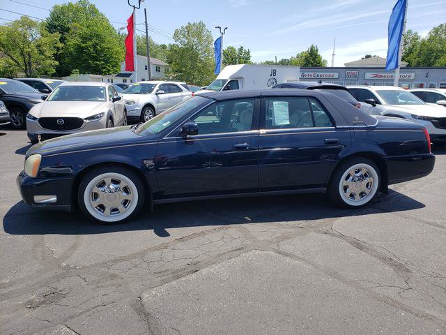 Used 2002 Cadillac De Ville w/ Comfort/Convenience Pkg FWD video 4