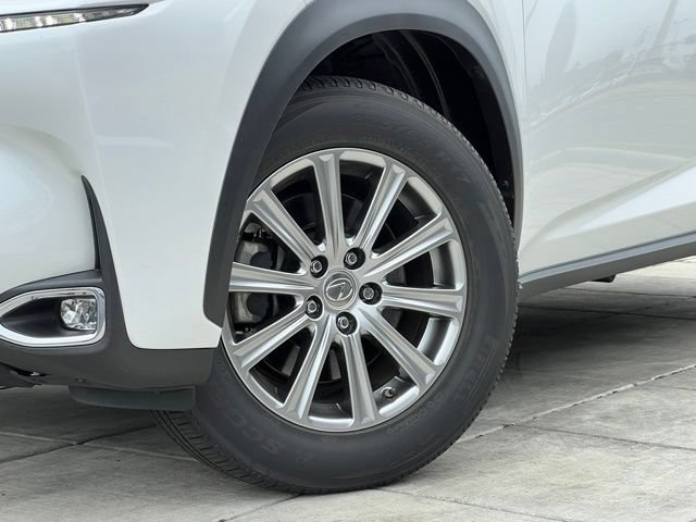 Used 2015 Lexus NX 200t FWD image 2