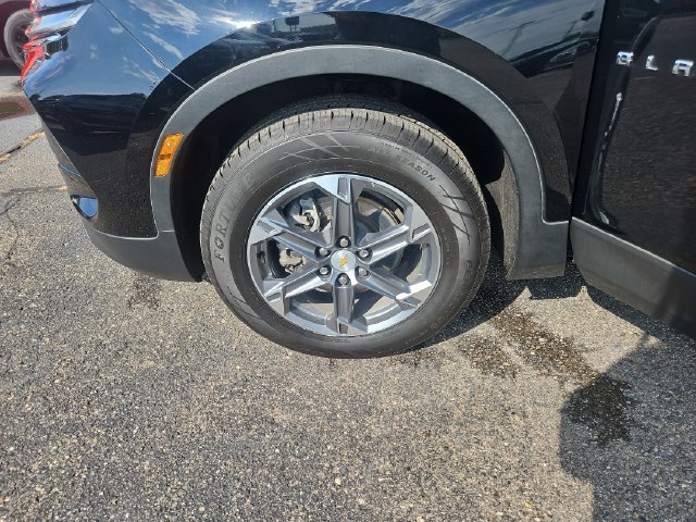 Used 2024 Chevrolet Blazer LT w/ Convenience Package FWD image 27