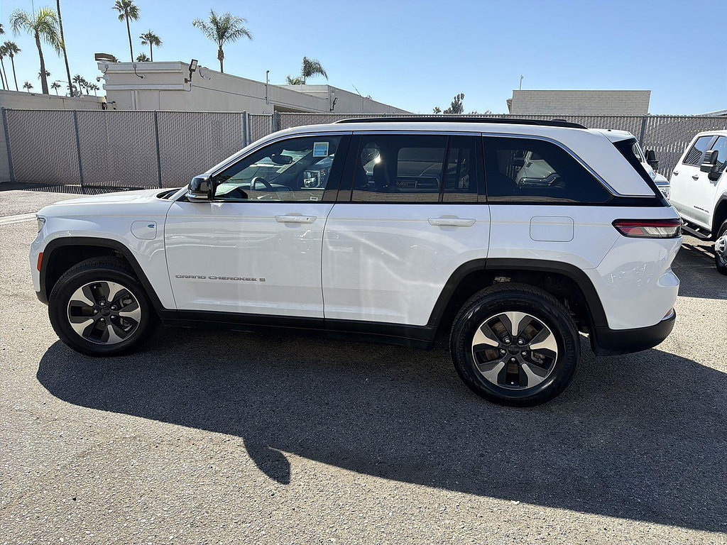 Used 2024 Jeep Grand Cherokee Limited 4xe AWD/4WD image 8