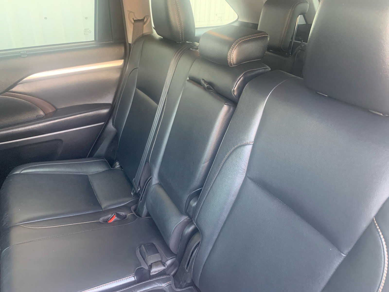 Used 2017 Toyota Highlander XLE image 11