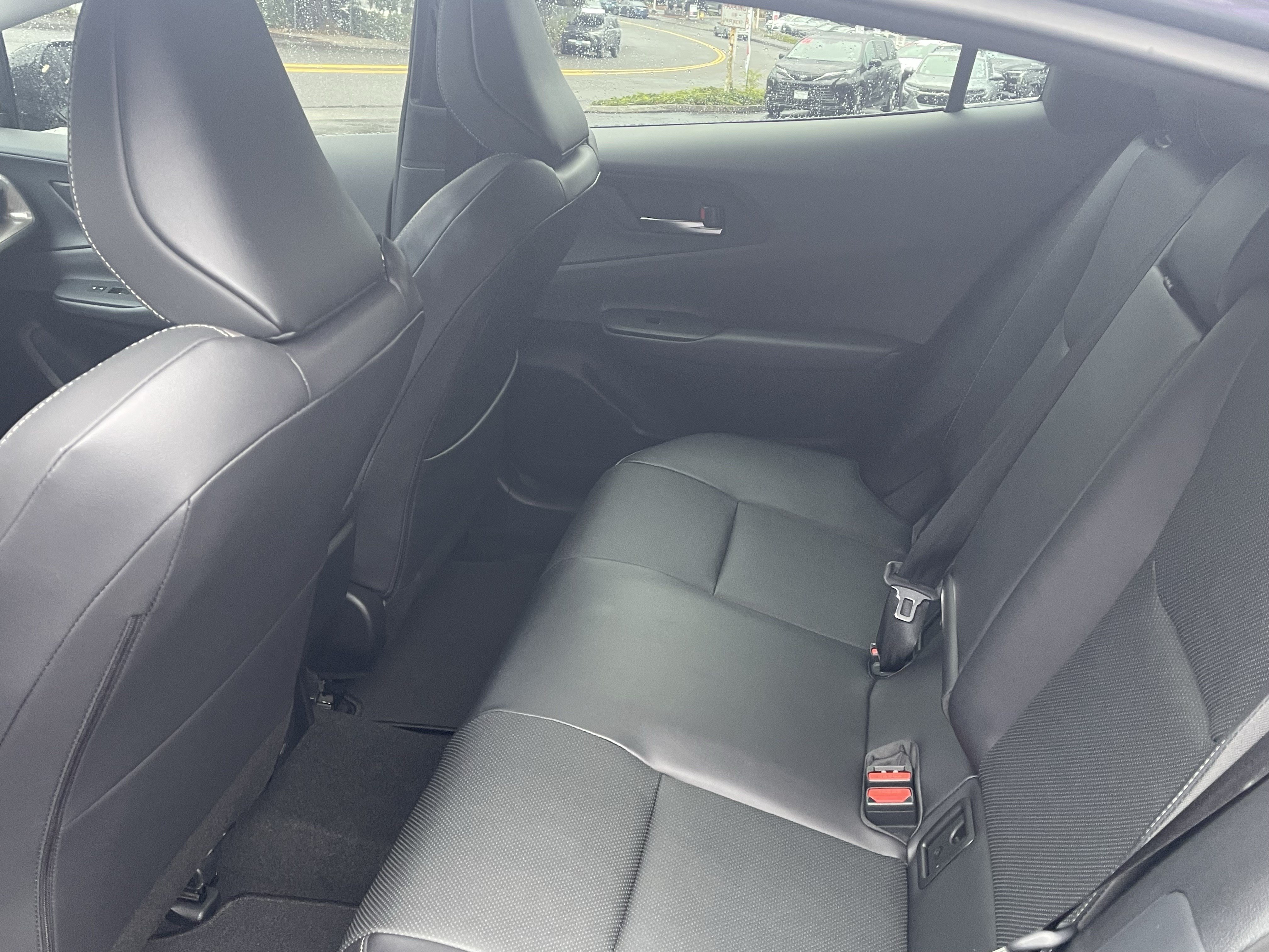 Certified 2024 Toyota Prius XLE FWD image 15