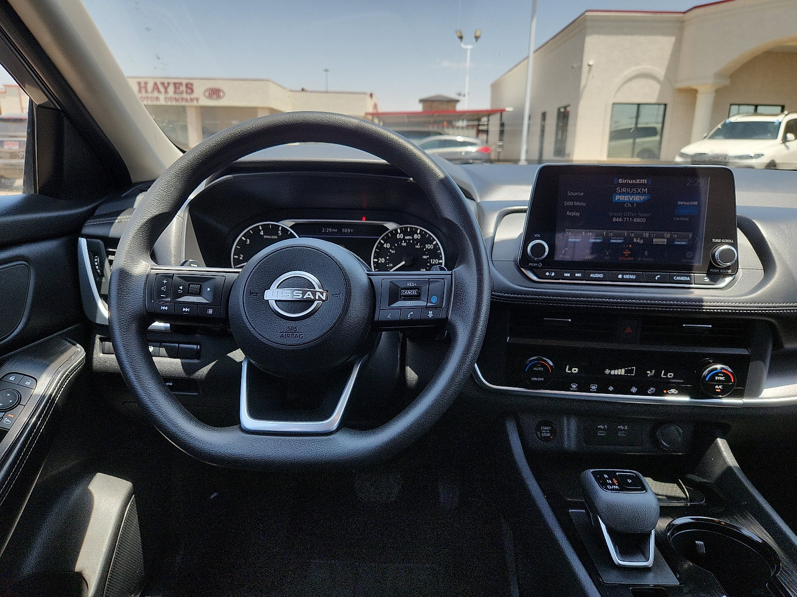 Used 2024 Nissan Rogue SV image 9