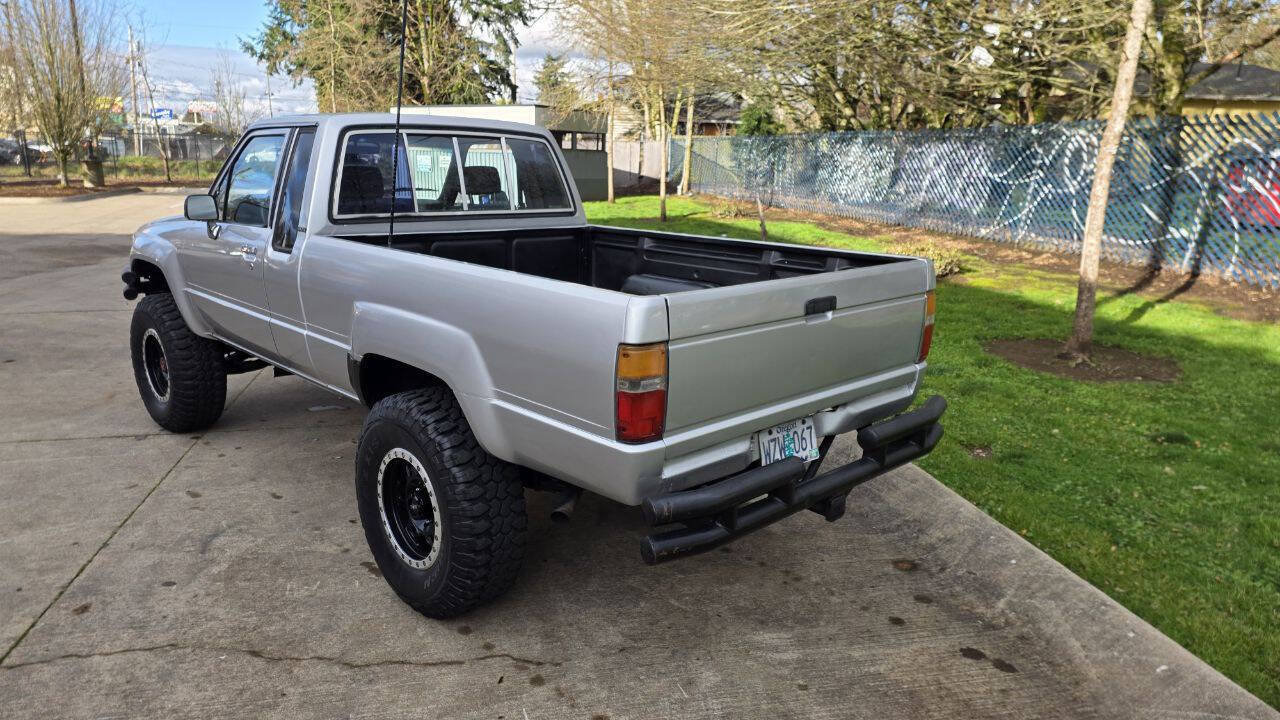 Used 1987 Toyota Pickup Deluxe AWD/4WD image 7