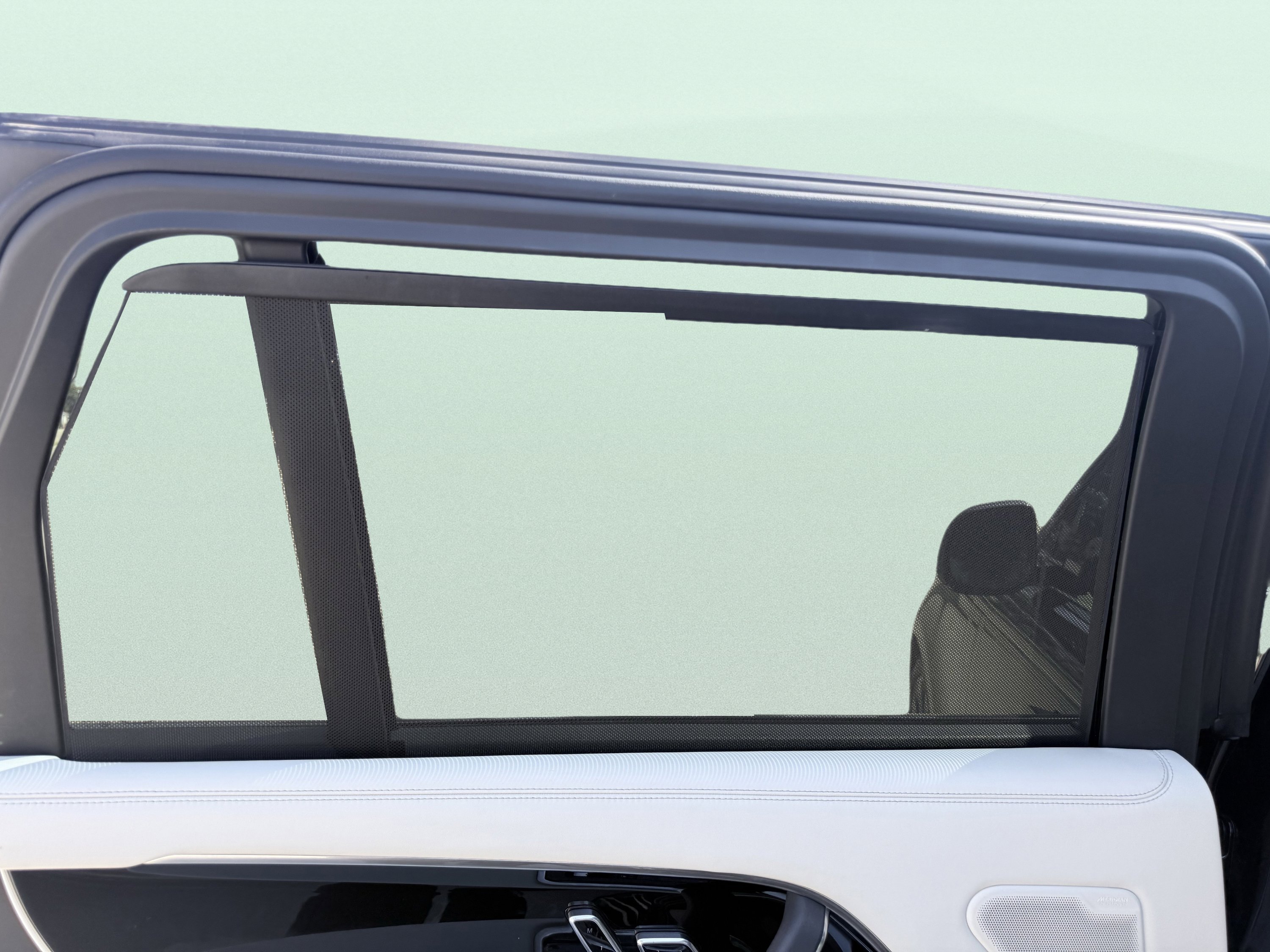 Used 2023 Land Rover Range Rover Long Wheelbase Autobiography image 40