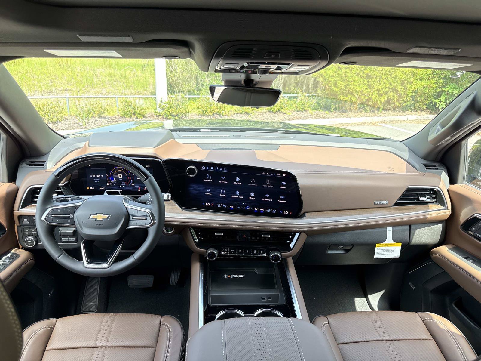New 2026 Chevrolet Suburban High Country AWD/4WD image 15