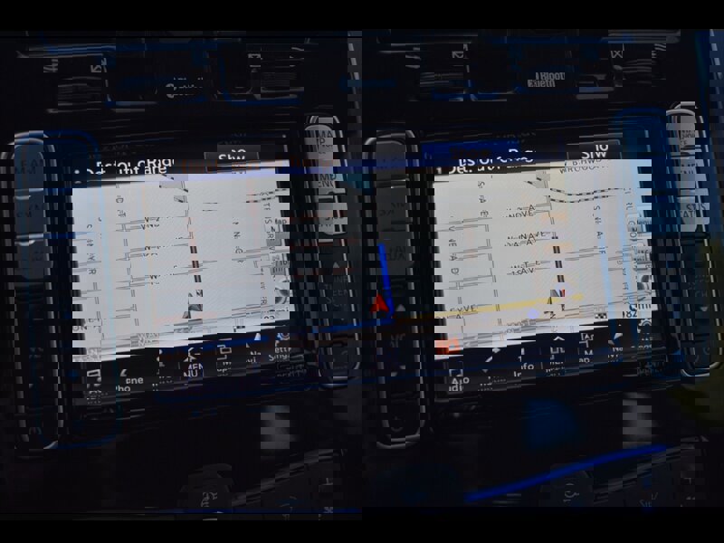 Used 2016 Nissan Leaf SV image 10