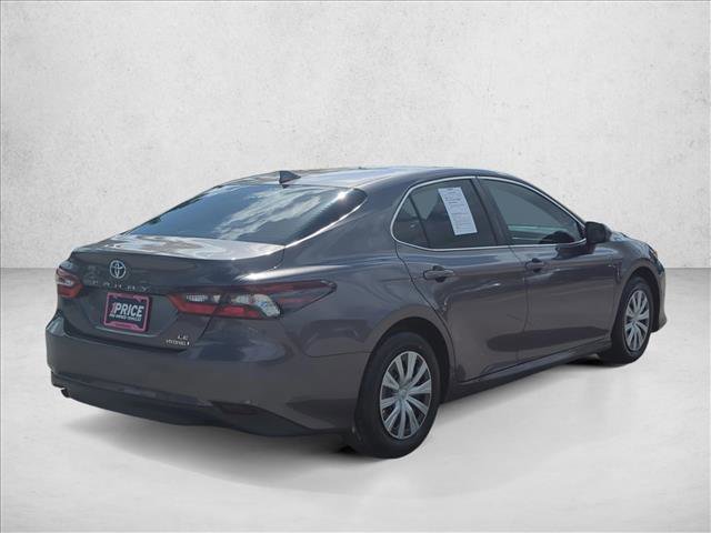 Used 2022 Toyota Camry LE image 5