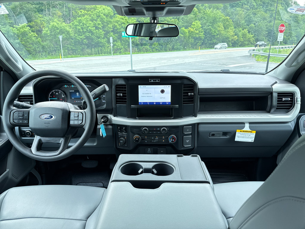New 2026 Ford F250 XL w/ FX4 Off-Road Package AWD/4WD image 3