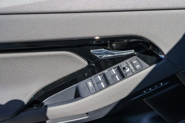 New 2026 Land Rover Range Rover Evoque S image 13