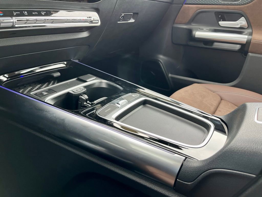 Certified 2025 Mercedes-Benz GLA 35 AMG 4MATIC image 45