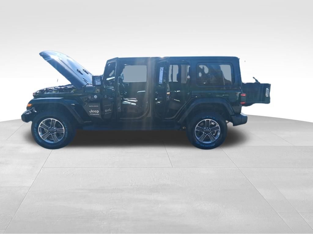Used 2021 Jeep Wrangler Unlimited Sahara image 28