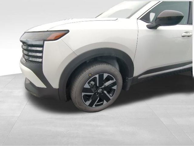 New 2026 Nissan Kicks SV w/ SV Premium Package AWD/4WD image 2