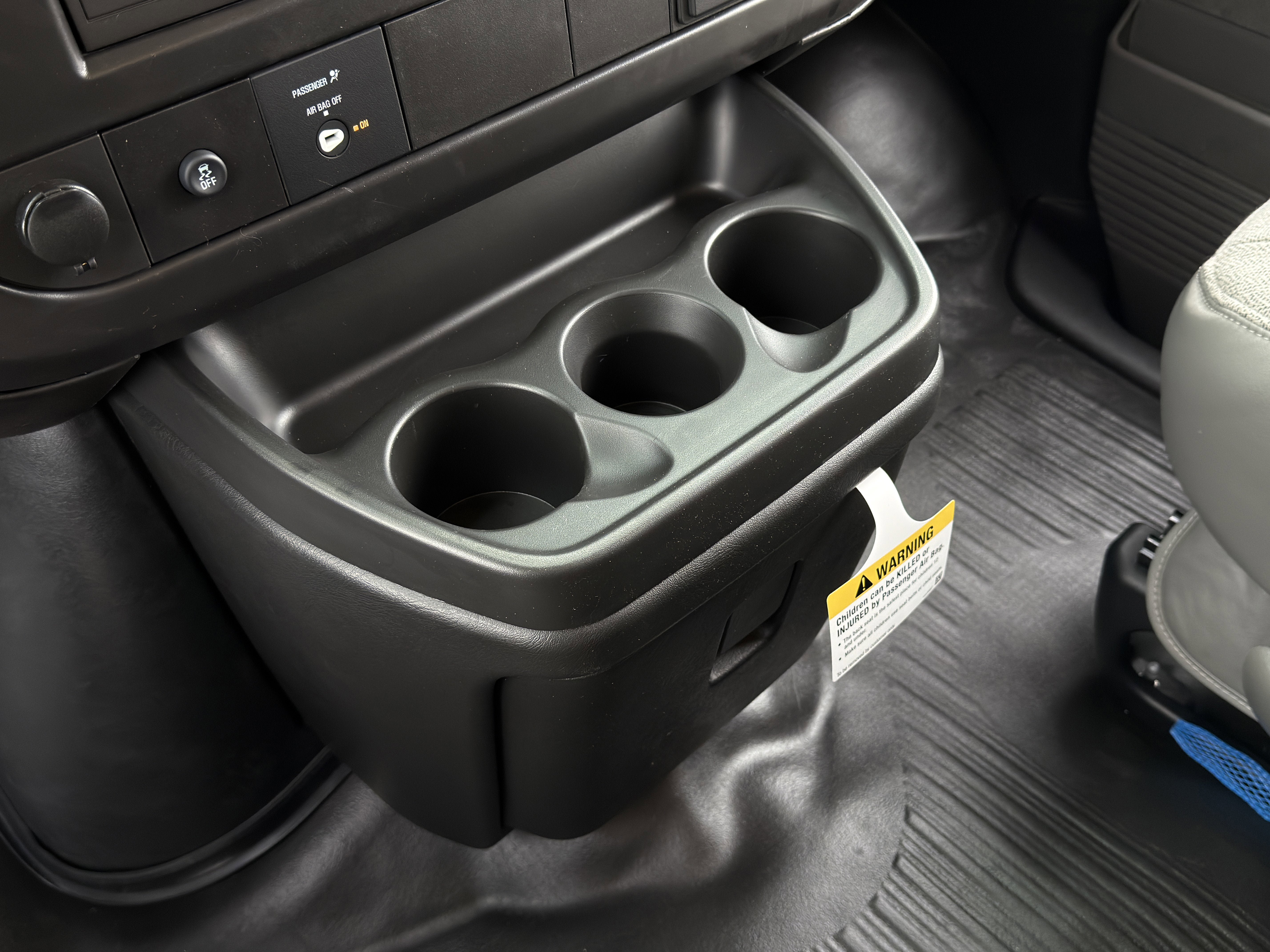 New 2026 Chevrolet Express 2500 RWD image 17