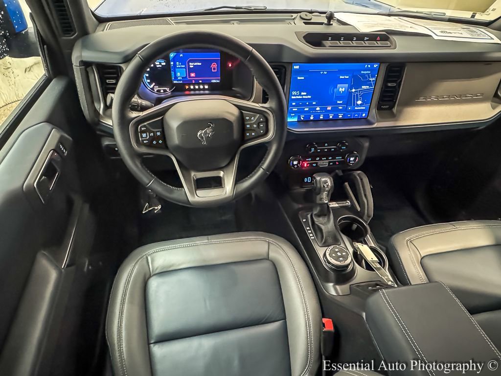 Used 2024 Ford Bronco Outer Banks image 13