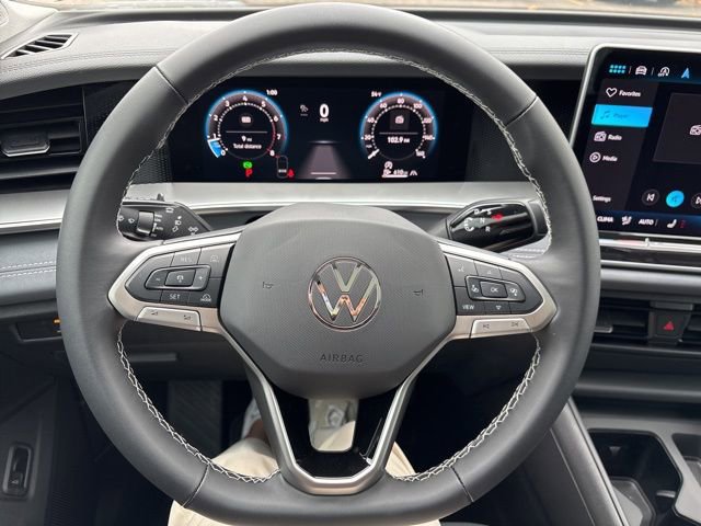 New 2025 Volkswagen Tiguan SE AWD/4WD image 11