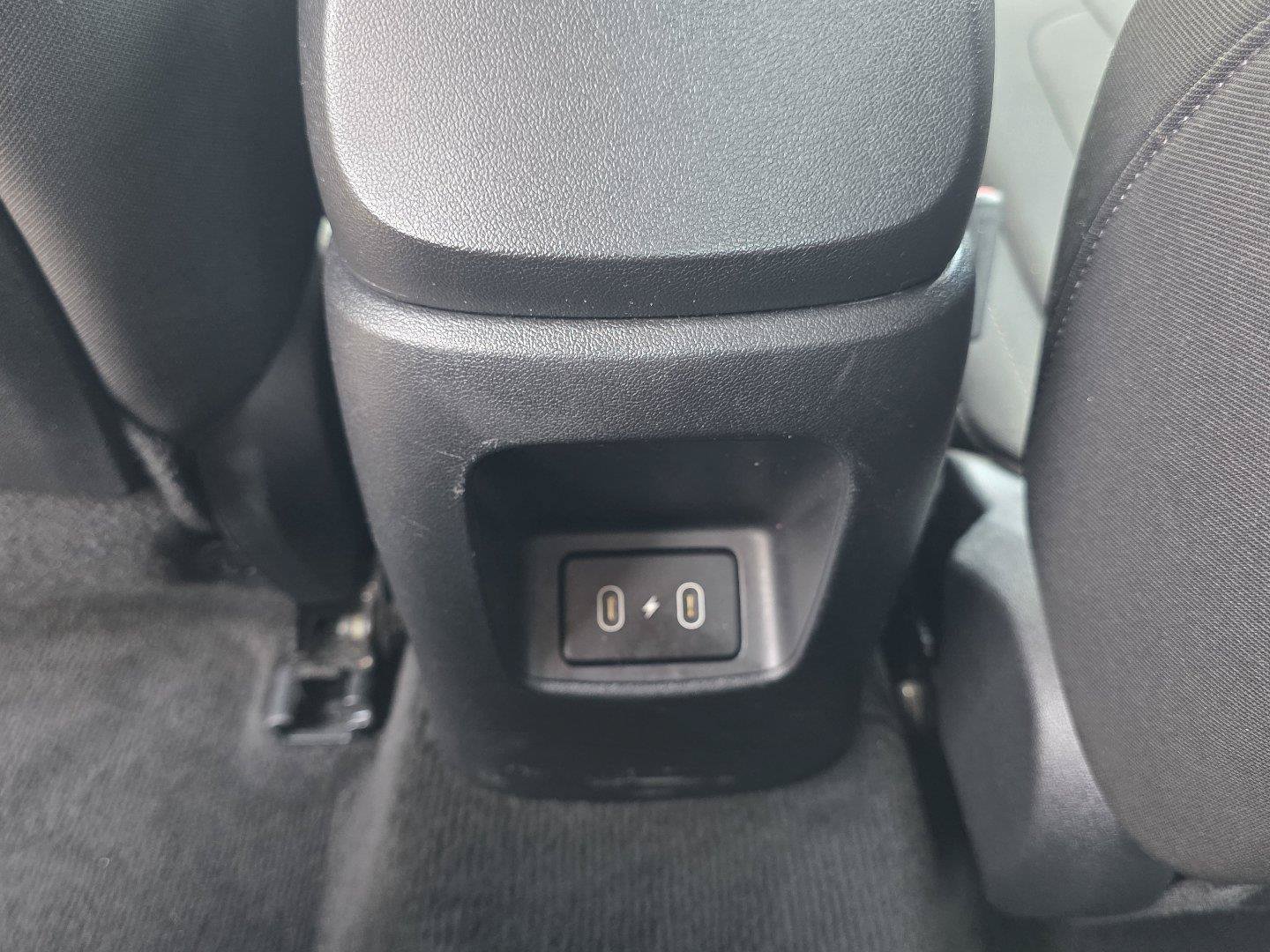 Used 2025 Hyundai Elantra SEL FWD image 28