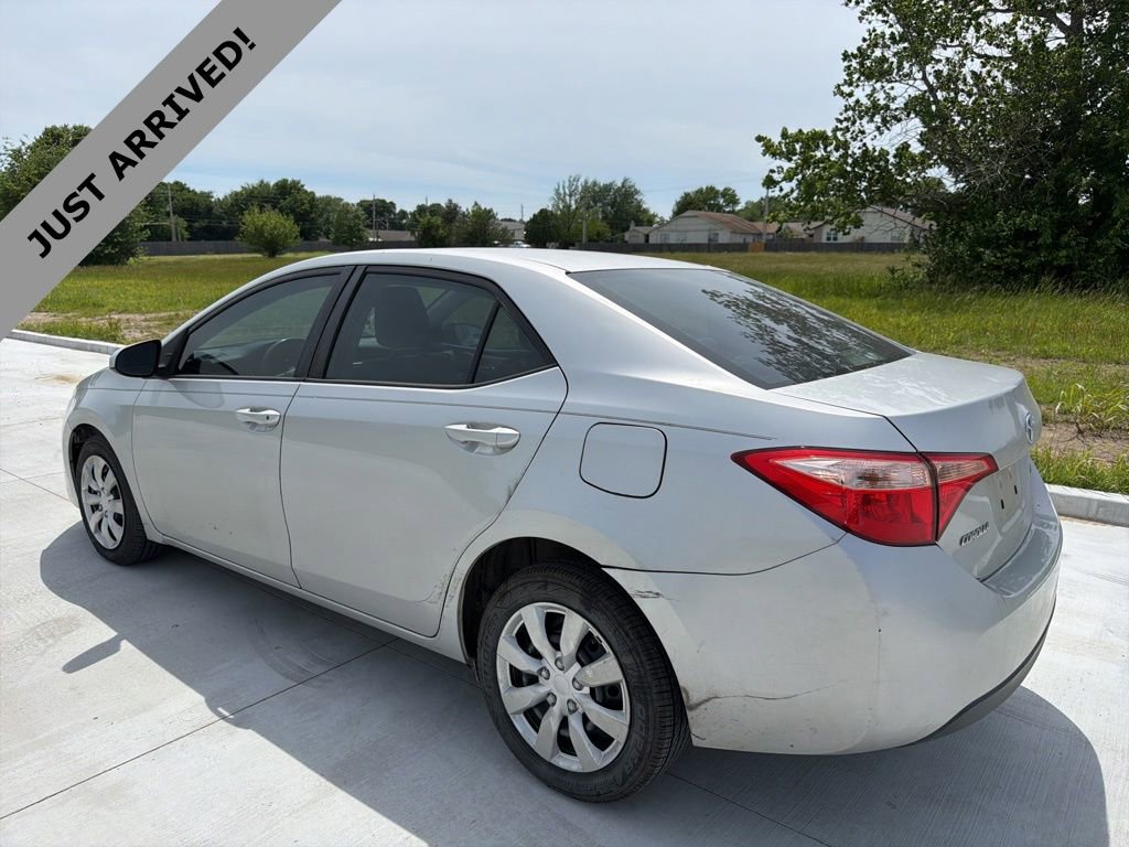 Used 2017 Toyota Corolla LE FWD image 6