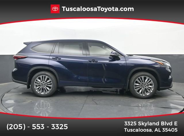 New 2026 Toyota Highlander Platinum AWD/4WD image 1