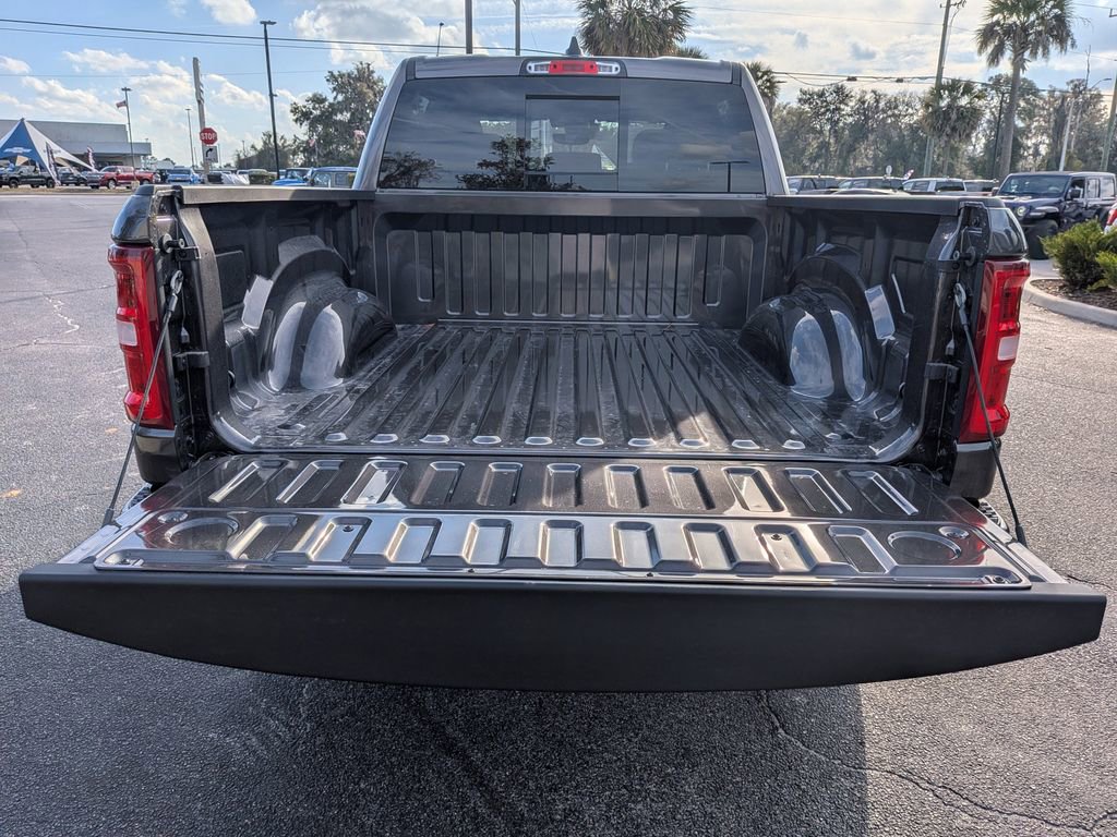 New 2026 RAM 1500 4x4 Crew Cab image 16