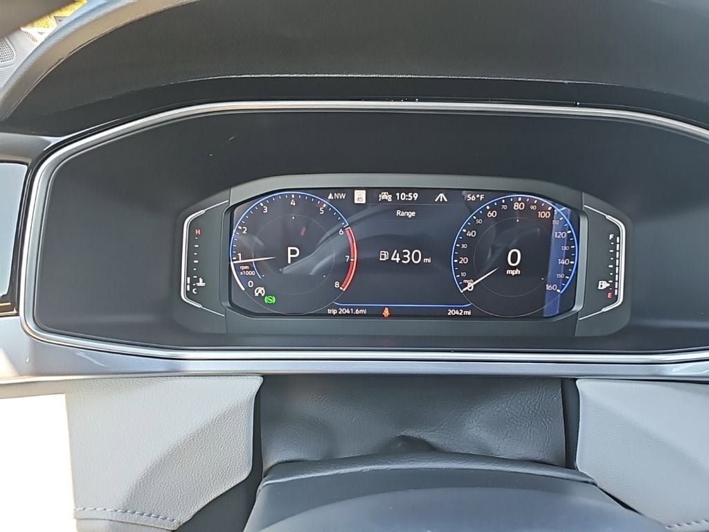 Used 2025 Volkswagen Taos SEL AWD/4WD image 10